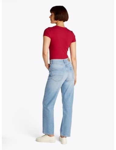 Spodnie damskie niebieskie jeans Tommy  Jeans  - tył na modelce