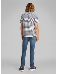 t-shirt męski granatowy Calvin Klein - na modelu przód detale 2
