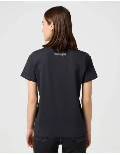 koszulka damska czarna Wrangler - stylizacja na modelce przód 2