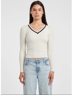 Sweter damski biały Guess - przód